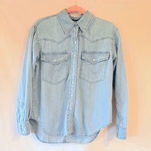 Banana Republic Western Blue Light Wash Denim Shirt with Pearlescent Buttons